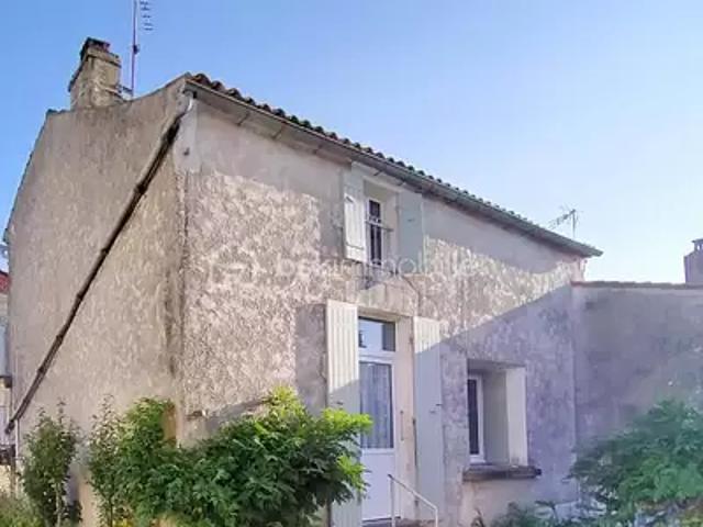 Meursac 17120 Achat / Vente maison 3 pièces t3 cave