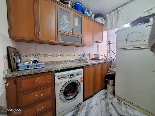 Meva'dan Merkezi Konum 2+1 Kiracısı Hazır Giriş Kat