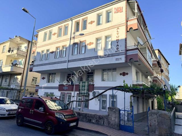 Mevlana Mah.şehir Merkezine 5 Km Mesafede 2+1 Satılık Daire !