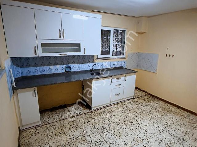 Mevlana Mahallesinde Müskakil Ev Tadında Kiralık 4+1