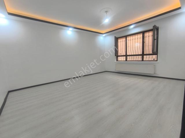 Mevlana Kültür Merkezi Arkası 3+1 Giriş Kat Ful Yapılı Daire