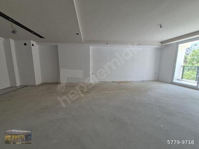 MEVLANA VE MEYDAN YAKINI GENİŞ 2+1 ARA KATTA SIFIR DAİRE