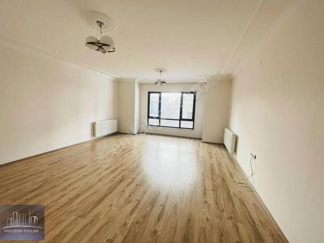 Mevsim Emlaktan Kiralık 3+1 Daire