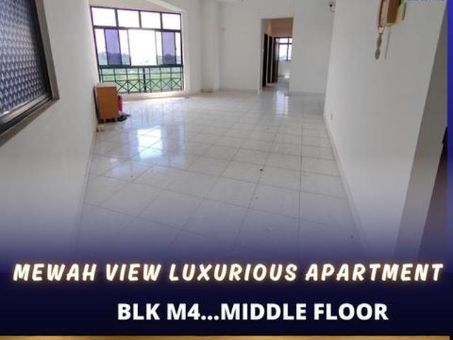 Mewah View Apartment Blk M4 Middle Floor For Sale Pool View