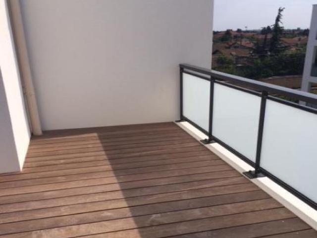 MEYZIEU T2, 9 rue Maréchal Lyautey 693330 MEYZIEU. Clesev.