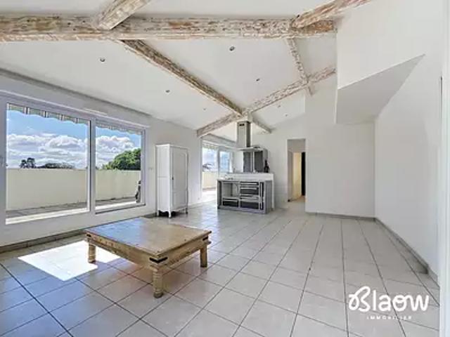 Meyzieu 69330 Achat / Vente appartement 3 pièces t3 au dernier étage terrasse