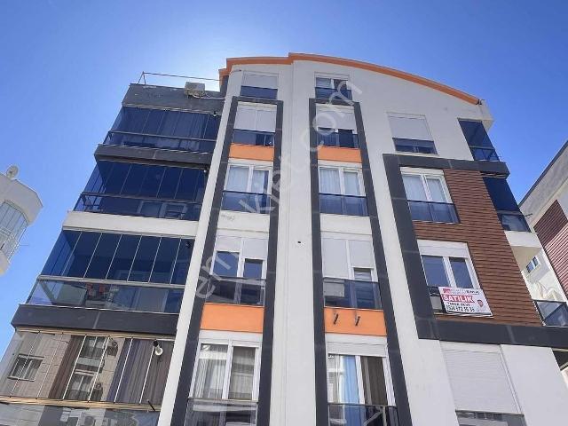 Meydan Kavşağına Yakın Doğalgazlı 3+1 Katta Tek Yeni Daire