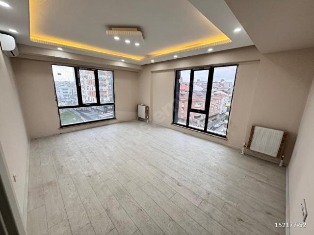 MEYDAN PLUSTA 3+1 OTOPARKLI GÜVENLİKLİ SIFIR LÜX DAİRELER