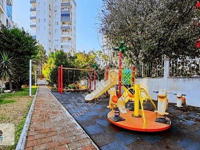 Meydankavağı Mah Donanımlı Site De 2+1 Geniş Satılık Daire