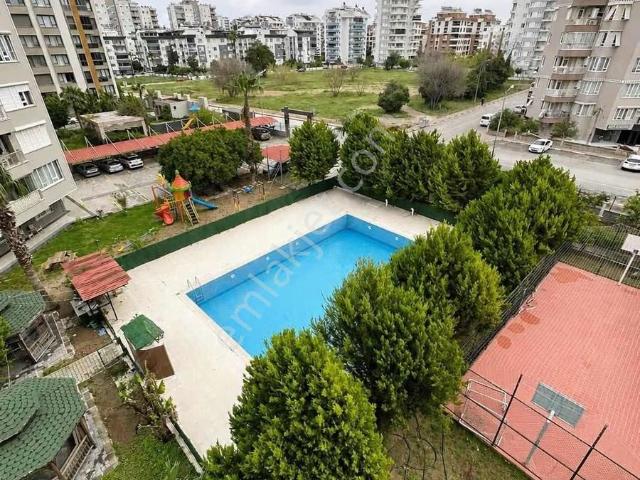 Meydankavağı, 12. Cadde Üzerinde Geniş Kullanımlı 3+1 Ara Kat