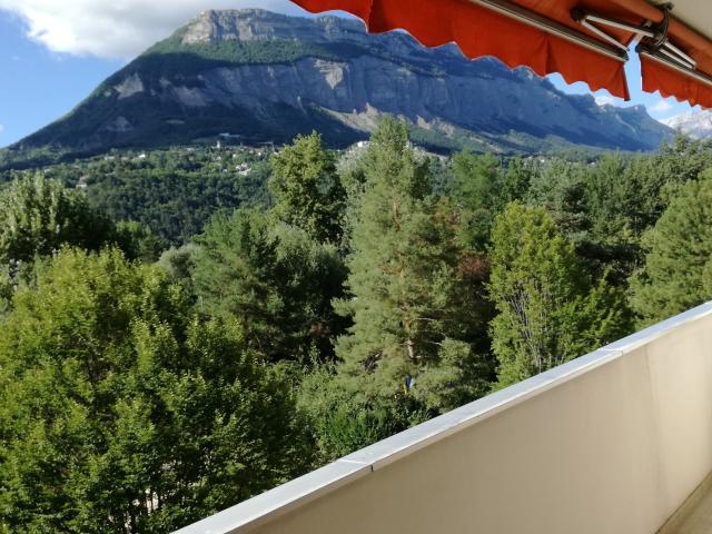 MEYLAN T5 renové terrasse CH et EAU COL