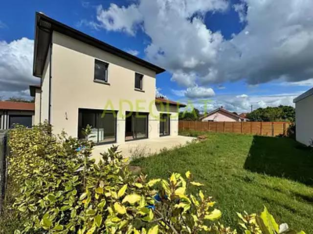 Meyrié 38300 Location maison 5 pièces t5
