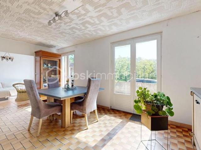 MEYSSAC 19500 MAISON DE TYPE T5 4 FACES DE PLAIN PIED