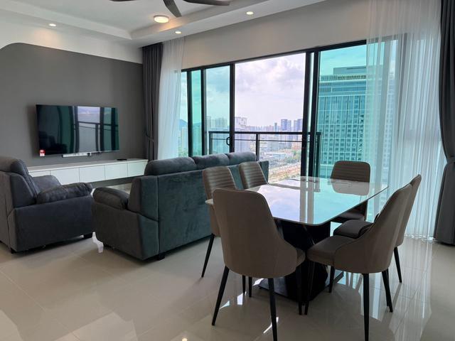 Mezzo 1033sqft Fully Furnish Reno 2 Car Parks Sea View High Flr