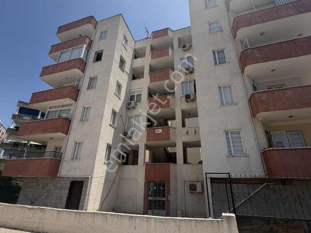 Mezıtlı Akdenız'de Satılık Genış 2 + 1 Daıre