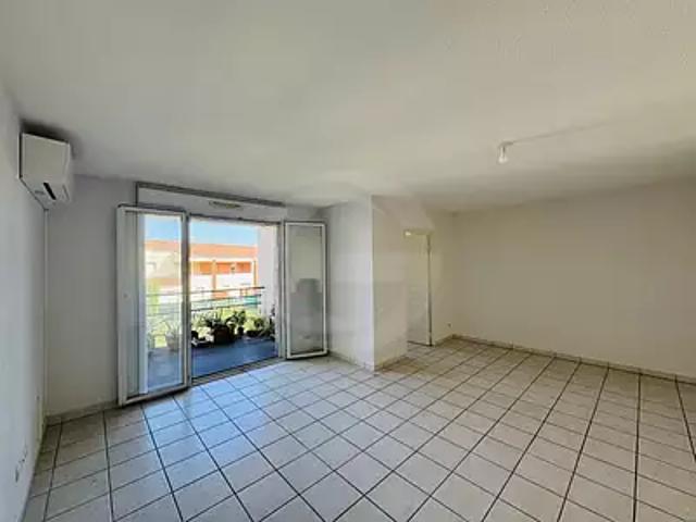 Mèze 34140 Achat / Vente appartement 3 pièces t3 au dernier étage terrasse