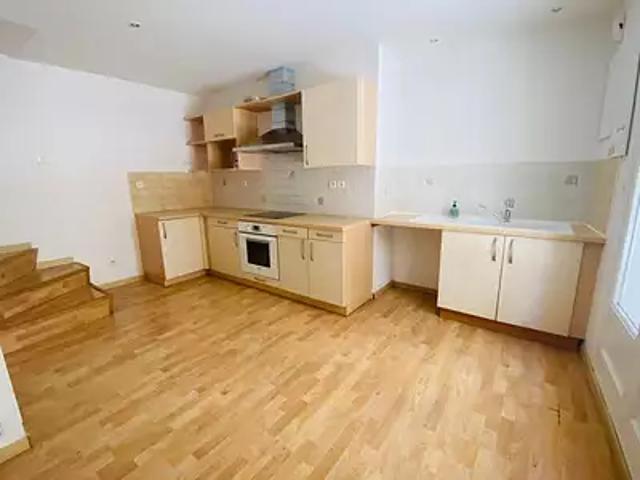Mèze 34140 Location appartement 2 pièces t2 balcon