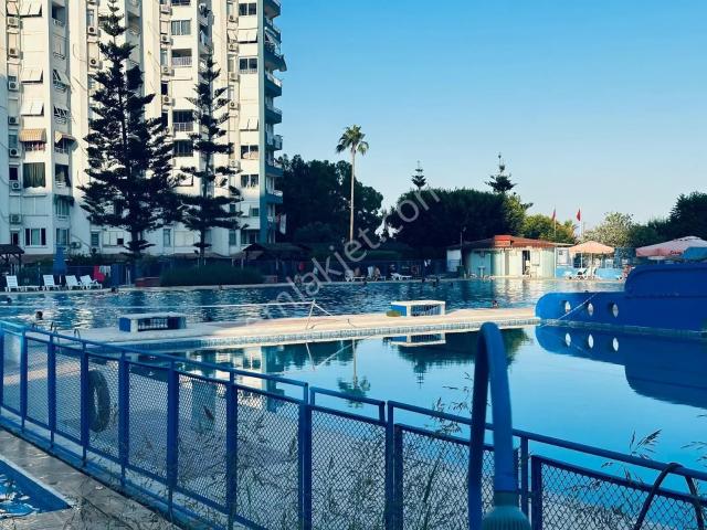 Mezitli Şoray 1 Sitesinde Deniz Manzaralı Geniş Ferah 1+1 Daire