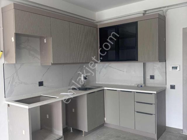 Mezitli Akdeniz Mah. Deniz Manzaralı 1+1 Sıfır Daire