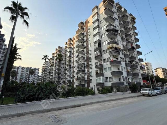 Mezitli Davultepe'de Havuzlu 3+1 Satılık Daire 130m²