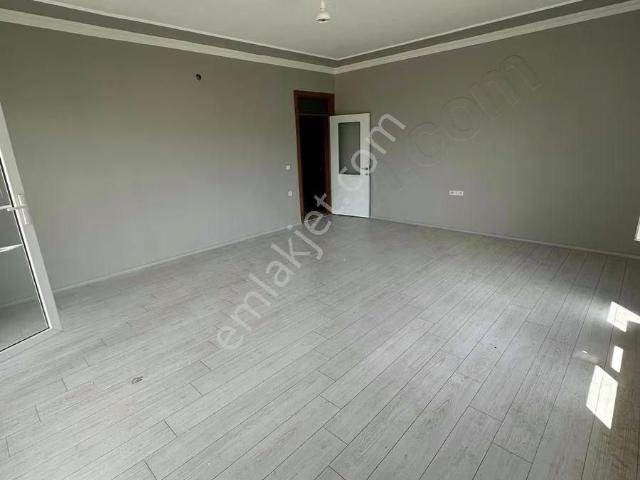 Mezopotamya Sitesi Ön Blokta Kiralık 4+1