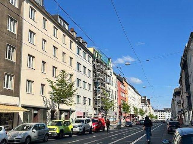 MFH mit Potenzial sucht Entwickler sanierungsbedürftiges Wohn & Geschäftshaus