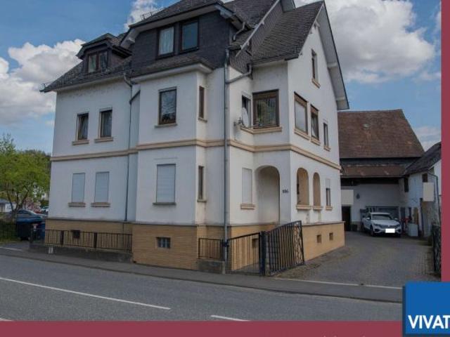 MFH mit 4 Wohnungen und Scheune/Nebengebäude mit separater Gewerbeeinheit. Käuferprovisionsfrei!