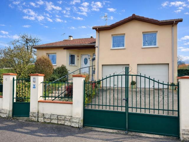 MFI Maison individuelle 5 pièces 147 m2 Jardin, terrasse et double garage