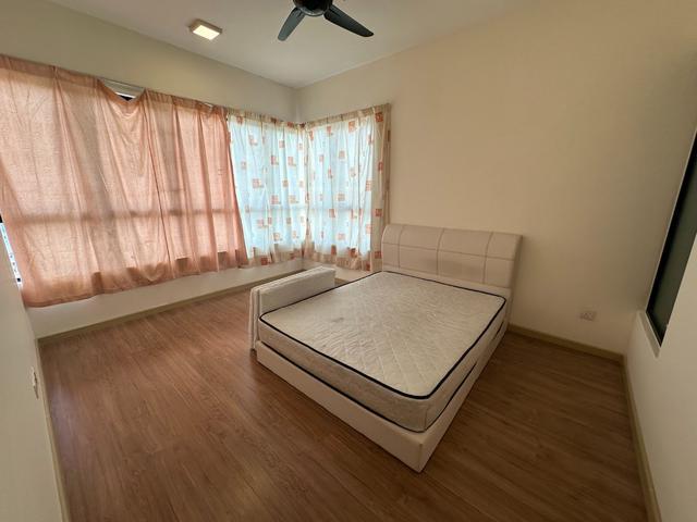 MKH Boulevard Kajang 2Room 2Bath Partly Furnish ready to move in