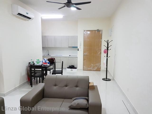 MKH Boulevard Kajang Service Apartment unit for sale OWNER