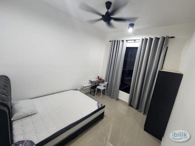 Mkh Bouvelard 2 Kajang Middle Female Room Available For Rent Local