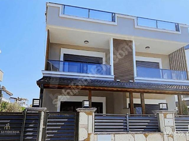 MİA GAYRİMENKUL'DEN MİTHATPAŞA PAZAR YERİ ARKASI 4+1 LÜKS VİLLA