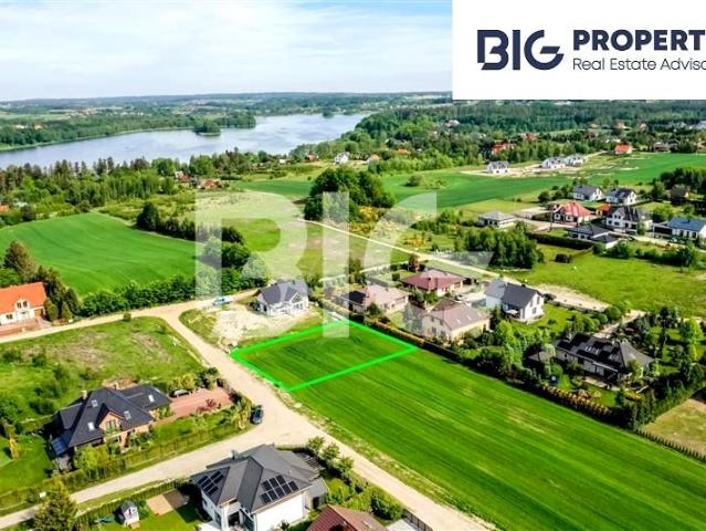 Miła 1 190 m², Tuchom