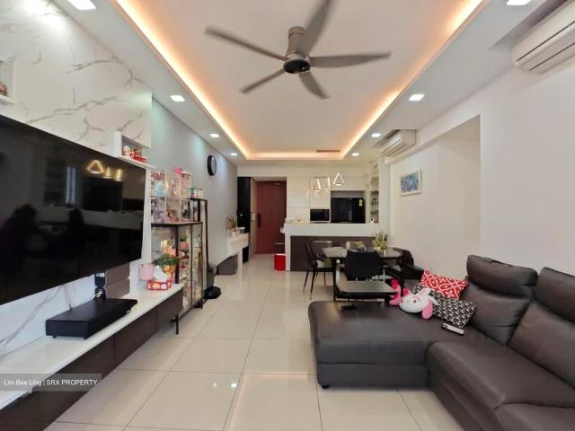 Mi Casa D23, Condominium