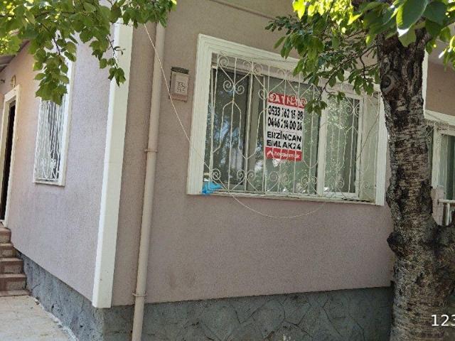 MİMARSİNAN MAH. ANA BULVARA CEPHELİ İÇİ DİŞİ YAPILI 3+1 MÜSTAKİL EV