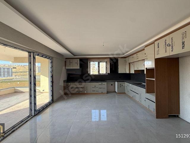 MİR'DEN OVACIK MİLLETBAHÇESİ YANI SİTE İÇİERİSİNDE MANZARALI 4+1