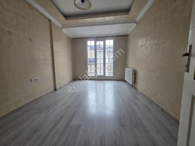 Mimar Emlak'tan Kiralık 3+2 130m² Dubleks Daire