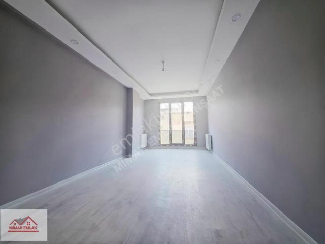 Mimar Emlak'tan Satılık 3+3 Çatısı Yüksek 200m² Dubleks
