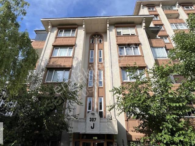Mimaroba Emlak Bankası Konutları 3.kısımda Satılık 3+1 Daire