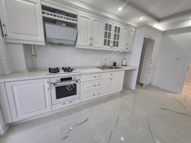 Mimari Bir Başyapıt:prestijli Sitede Ultra Lüx 3+1 Satılık Keşan