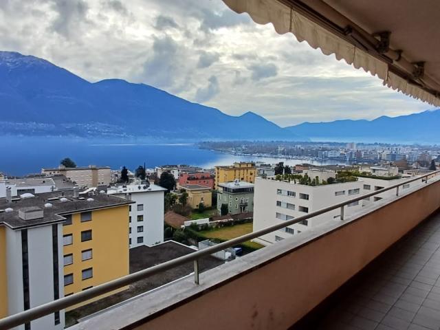 MINUSIO – ATTICO CON SPLENDIDA VISTA LAGO