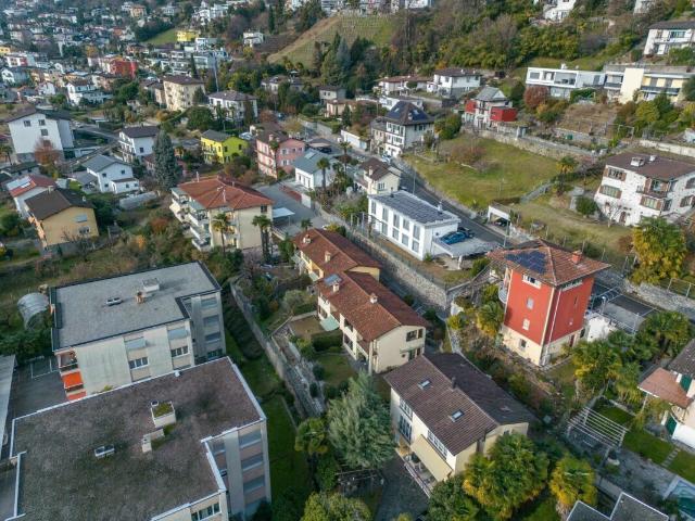 MINUSIO REIHENHAUS MIT PRIVATEM GARTEN ZU VERKAUFEN 4,5 ZIMMER