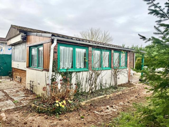 mini maison d'une superficie de 43 m2, situé au sein d'une