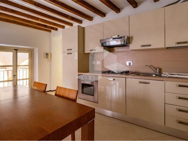 MINI APARTAMENTO ARREDATO IN CENTRO STORICO