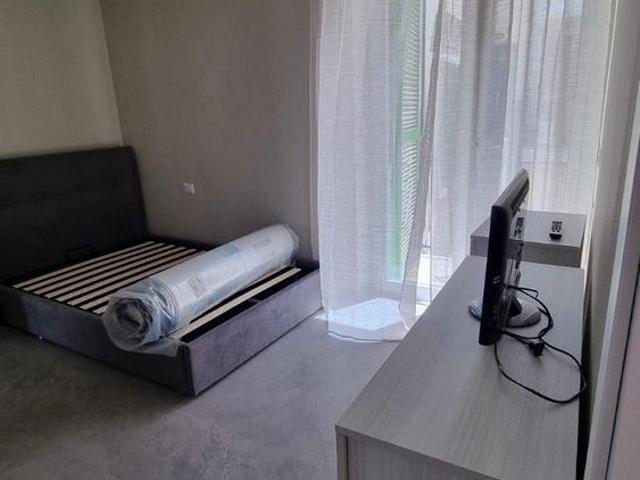 Mini appartamento luminoso con veranda