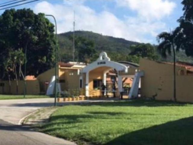 Mini Finca el Solar 4 parcelas en venta, Guataparo Valencia