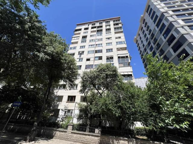 Minibüs Caddesine Ve Marmaraya Yürüme Mesafesinde 3+1 Net 110m²