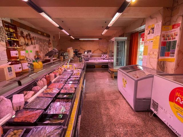 Minimarket in vendita a Pinerolo