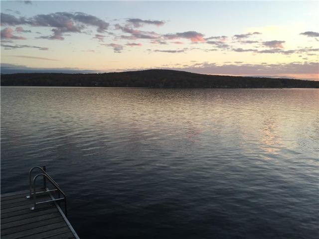 Minimum 30 Jours Chalet sur le Lac Brome près de Bromont et Sutton