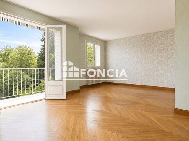 MIONS Maison individuelle à rénover sur une parcelle de 904 m²
